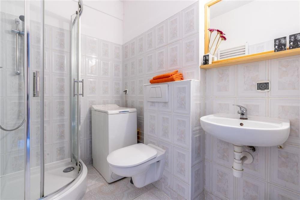 Apartament Broadway Познань Экстерьер фото