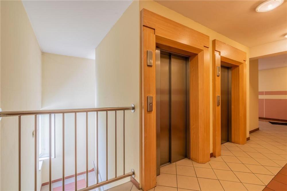 Apartament Broadway Познань Экстерьер фото